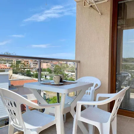 아파트 Harmani Apartcomplex Onegin Ii 10 - Free Parking